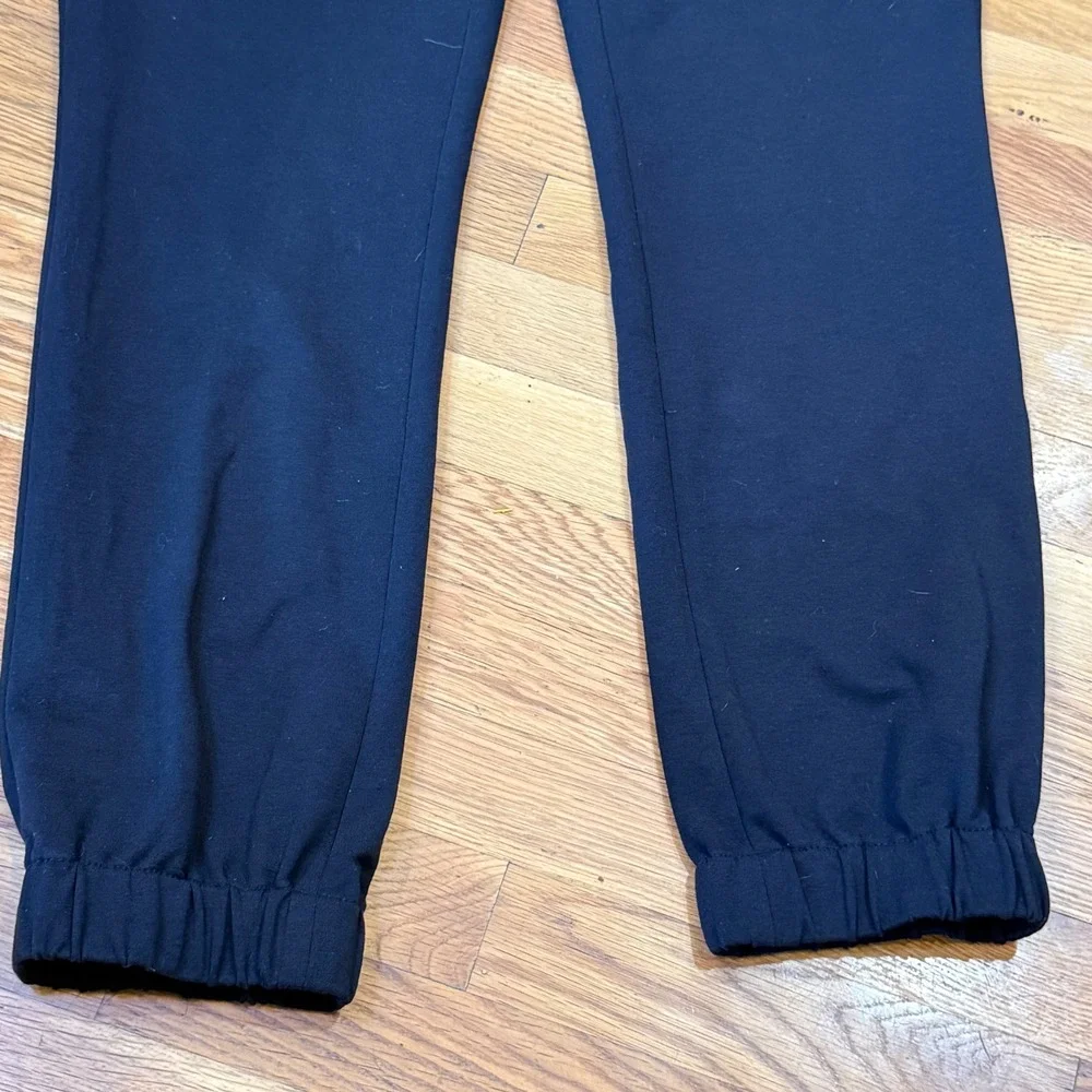 Laboratory Lord & Taylor Man Black Jogger Pants 33x30  NWT